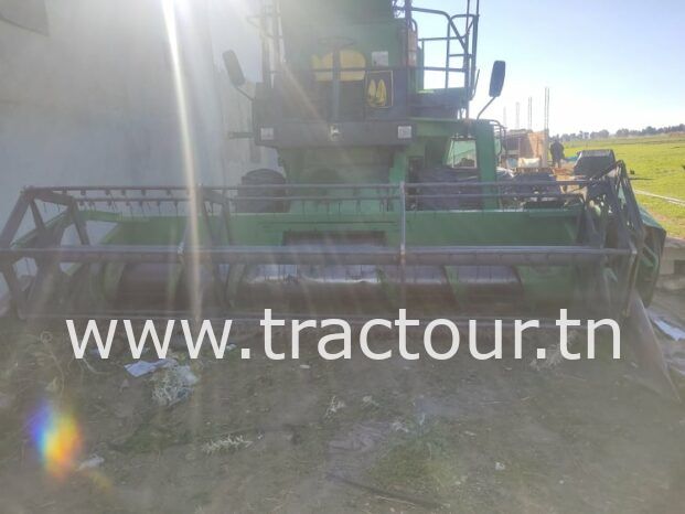 À vendre Moissonneuse batteuse à sacs بالشكارة John Deere 1157 complet