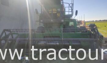 À vendre Moissonneuse batteuse à sacs بالشكارة John Deere 1157 complet