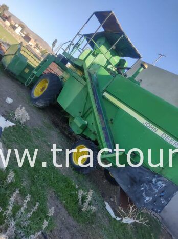 À vendre Moissonneuse batteuse à sacs بالشكارة John Deere 1157 complet