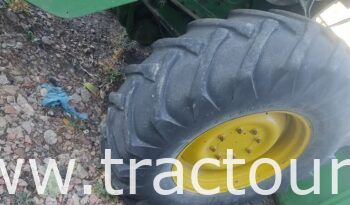 À vendre Moissonneuse batteuse à sacs بالشكارة John Deere 1157 complet