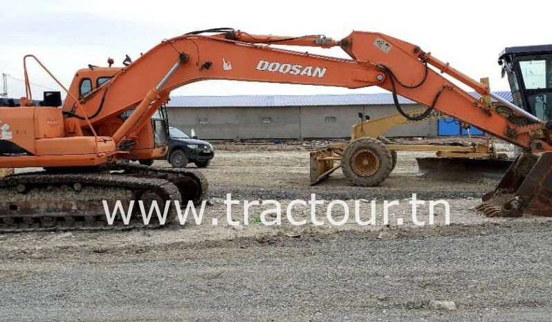 À vendre Pelle sur chenilles avec godet Doosan 225 LCV (2010) complet