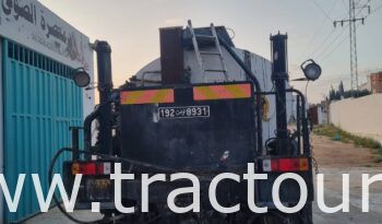 À vendre Camion avec répandeuse à bitume Renault G260 complet