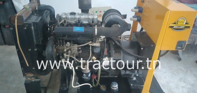 À vendre Groupe électrogène 3 cylindres 25 kVA – 38 A – 380V complet