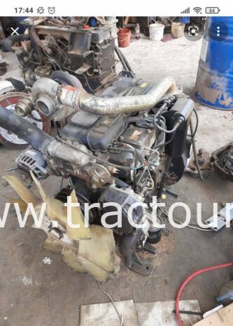 À vendre Moteur 4 cylindres Perkins pour tractopelle complet