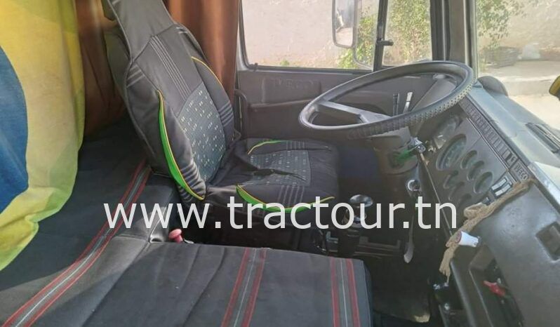 À vendre Camion plateau Iveco 135-14 avec moteur 145-17 turbo et boîte 6 vitesses complet