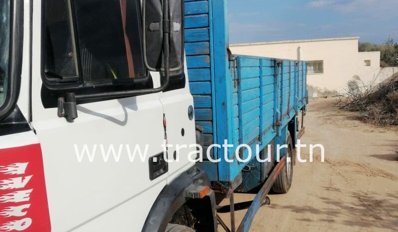 À vendre Camion plateau Iveco 135-14 avec moteur 145-17 turbo et boîte 6 vitesses complet