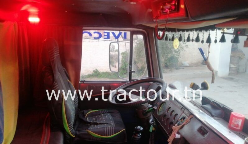 À vendre Camion plateau Iveco 135-14 avec moteur 145-17 turbo et boîte 6 vitesses complet