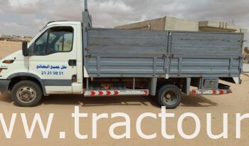 À vendre Camion plateau avec ridelles Iveco Daily 35c12 (2009) complet