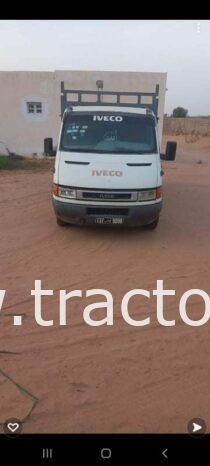 À vendre Camion plateau avec ridelles Iveco Daily 35c12 (2009) complet
