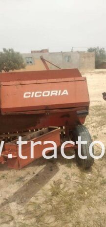 À vendre Presse à paille – Brissa Cicoria 2747F (2009) complet