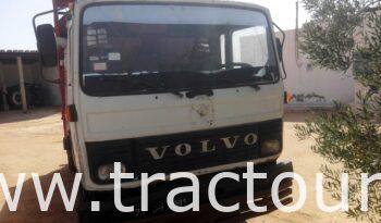 À vendre Camion benne Volvo moteur Iveco 135/14 complet
