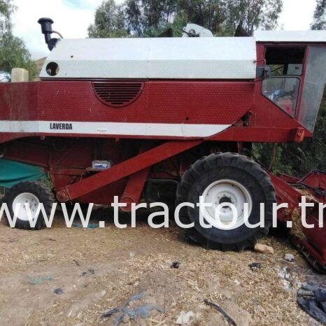 À vendre Moissonneuse batteuse à trémie et vis Laverda 3600 complet