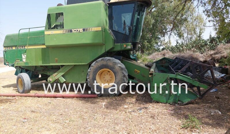 À vendre Moissonneuse batteuse à trémie et vis John Deere 1075 complet