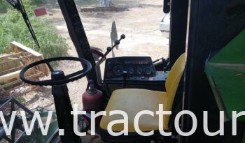 À vendre Moissonneuse batteuse à trémie et vis John Deere 1075 complet