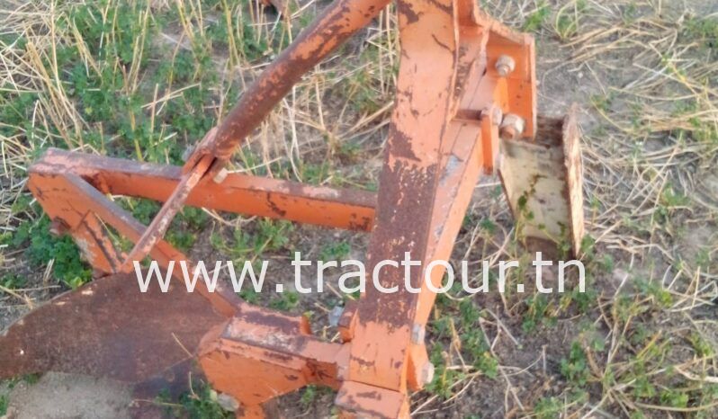 À vendre Charrue à 2 socs Huard complet