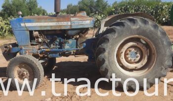 À vendre Tracteur Ford 5000 sans carte grise complet