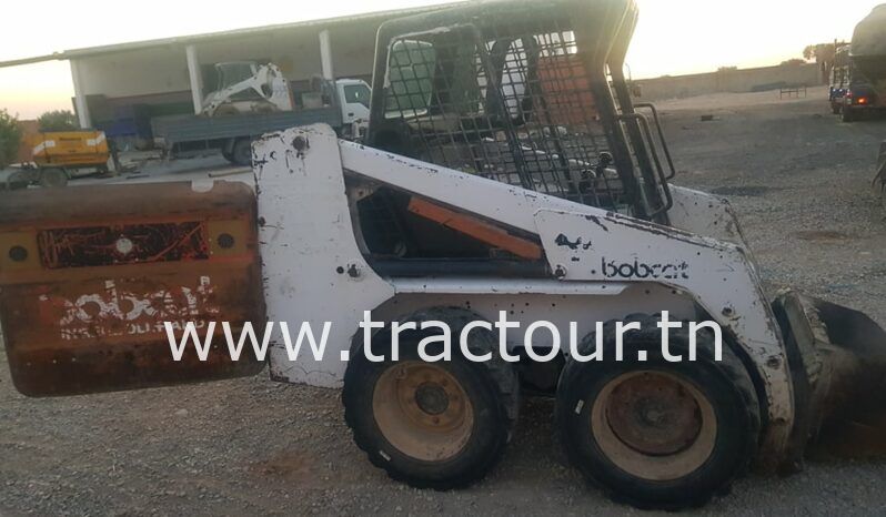 À vendre Chargeuse compacte avec godet Bobcat 753 complet