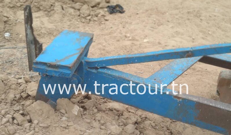 À vendre Charrue à soc – fixe 16″ complet