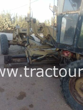 À vendre Niveleuse – Grader Komatsu complet