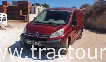 À vendre Utilitaire fourgon Citroën Jumpy 2 litres diesel complet