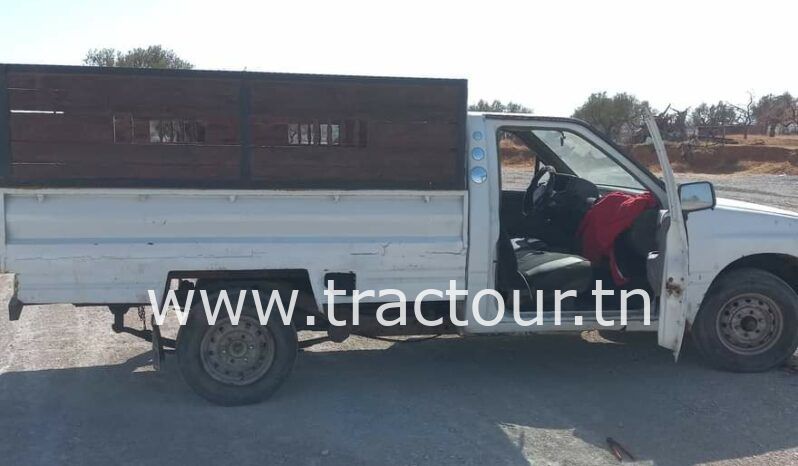 À vendre Camionnette 2 portes avec benne Isuzu complet