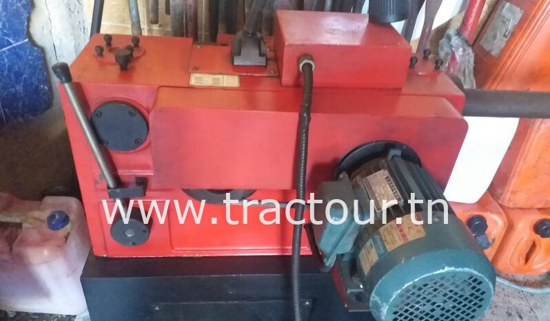 À vendre Machine de réparation pour disque de frein de tambour poids lourd T84445 complet