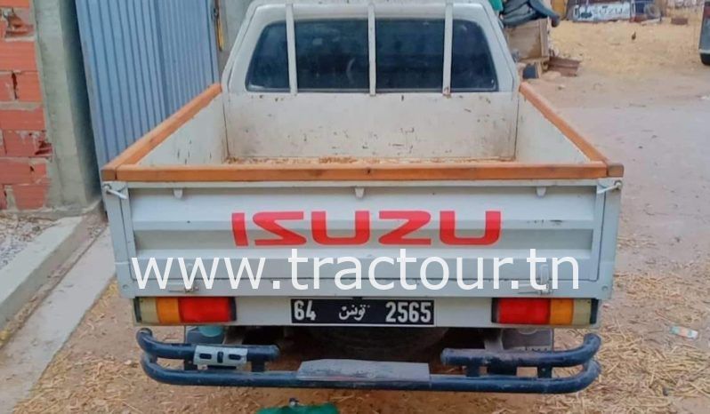 À vendre Camionnette 4 portes avec benne Isuzu Faster 2500inj complet
