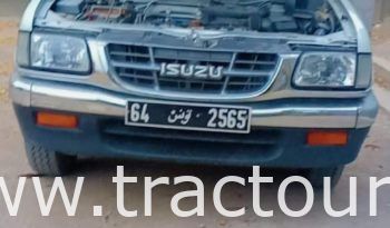 À vendre Camionnette 4 portes avec benne Isuzu Faster 2500inj complet