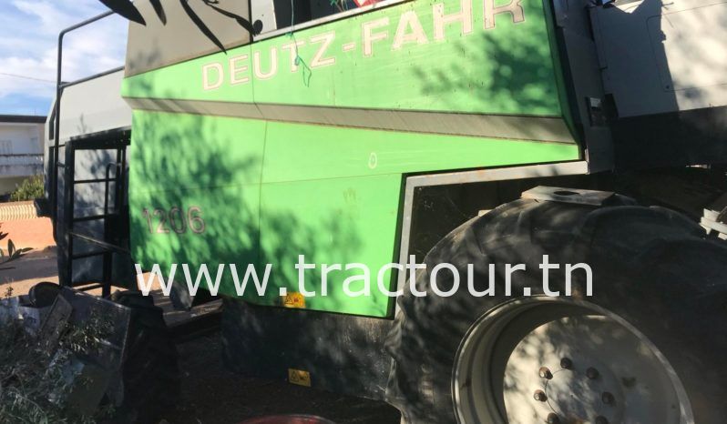 À vendre Moissonneuse batteuse à sacs بالشكارة Fahr M1206 complet