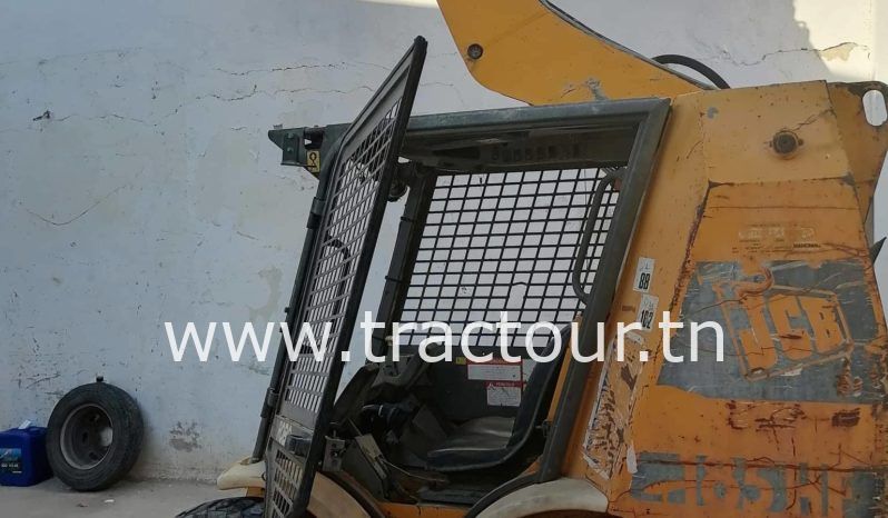 À vendre Chargeuse compacte avec godet JCB 185 complet
