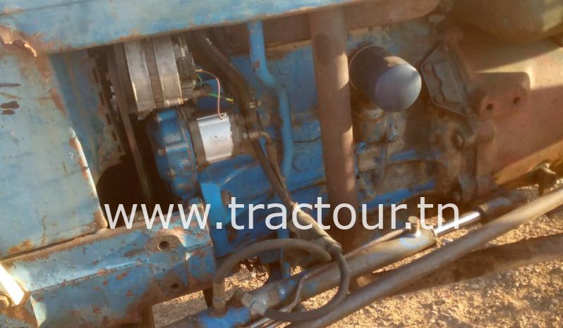À vendre Tracteur avec matériels Ford 5000 sans carte grise complet