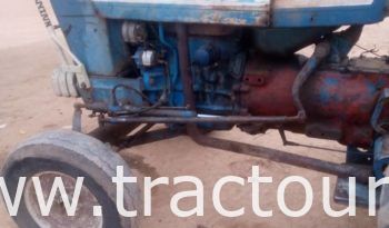 À vendre Tracteur avec matériels Ford 5000 sans carte grise complet