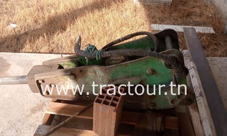 À vendre Brise-roche hydraulique pour tractopelle complet