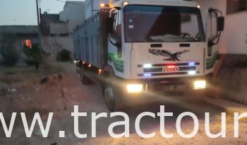 À vendre Camion plateau avec ridelles Iveco (1995) complet