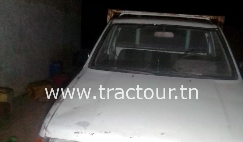À vendre Camionnette 2 portes avec benne Isuzu complet