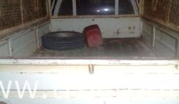 À vendre Camionnette 2 portes avec benne Isuzu complet