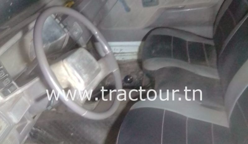 À vendre Camionnette 2 portes avec benne Isuzu complet