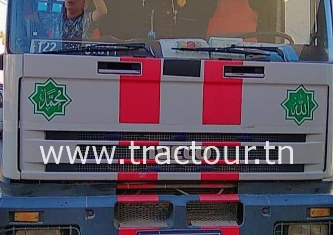 À vendre Tracteur Iveco Eurotech MP440E avec semi remorque plateau Comet complet
