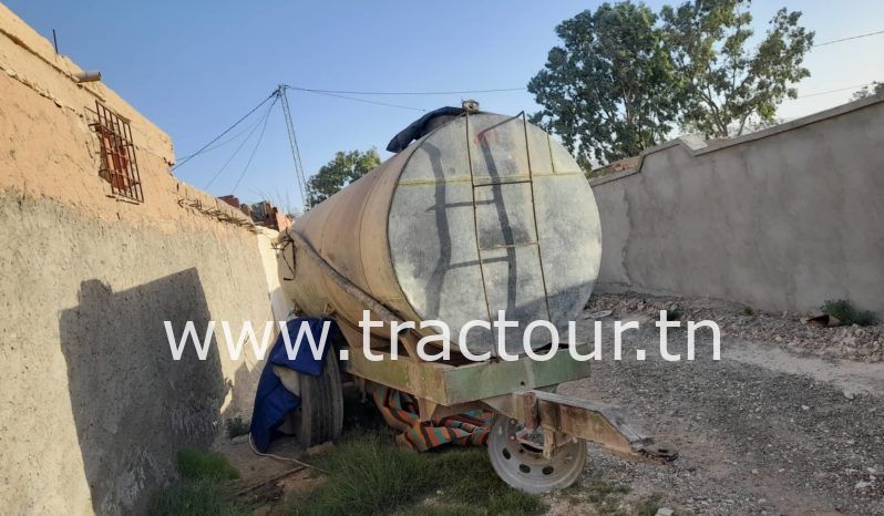 À vendre Semi remorque agricole citerne 6000 Litres sans carte grise complet