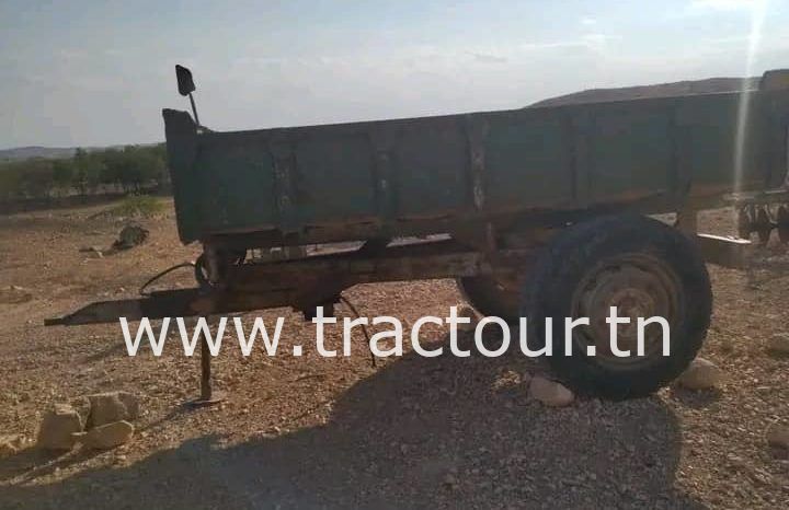 À vendre Tracteur avec matériels John Deere 2140 complet