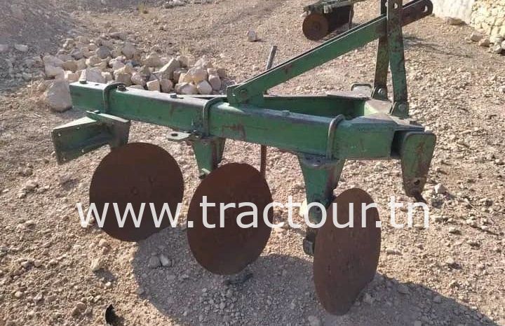 À vendre Tracteur avec matériels John Deere 2140 complet