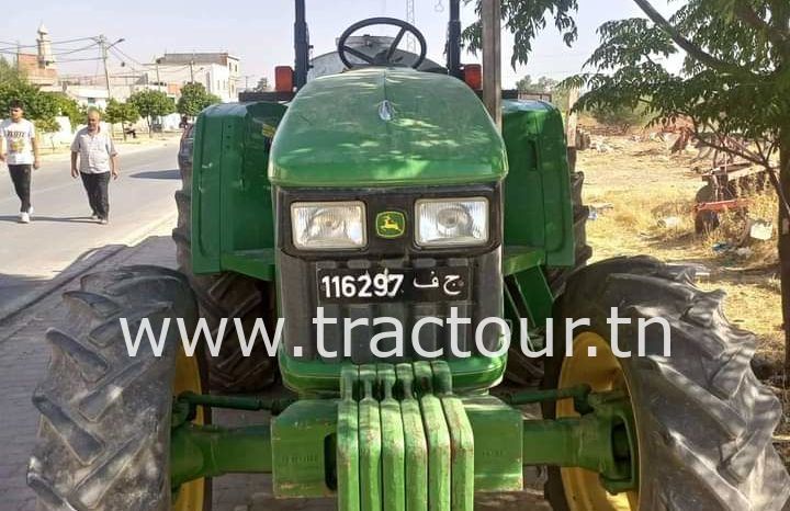 À vendre Tracteur John Deere 5725 (2012) complet