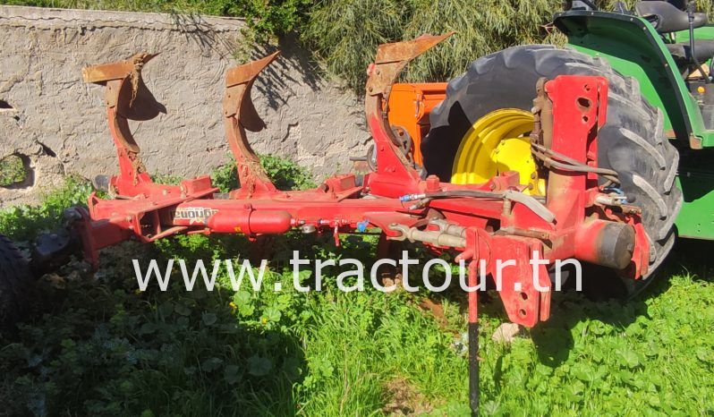 À vendre Tracteur John Deere 6525 avec matériel complet