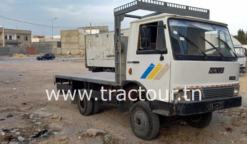 À vendre Camion plateau sans ridelles OM 50 (1986) complet