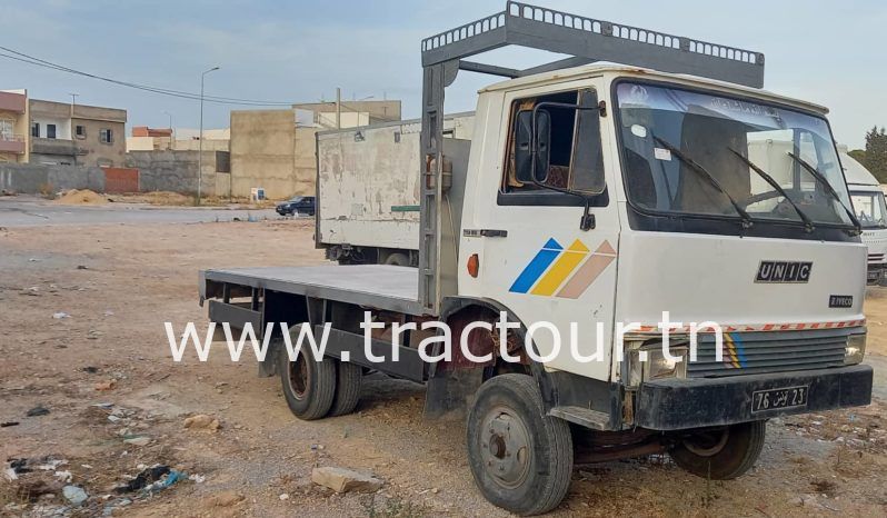 À vendre Camion plateau sans ridelles OM 50 (1986) complet