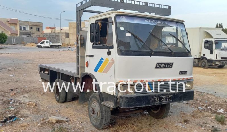 À vendre Camion plateau sans ridelles OM 50 (1986) complet