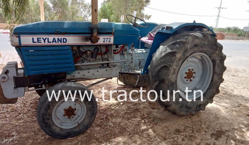 À vendre Tracteur Ebro 272 complet