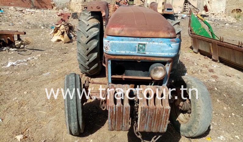 À vendre Tracteur avec matériels Leyland 384 sans carte grise complet