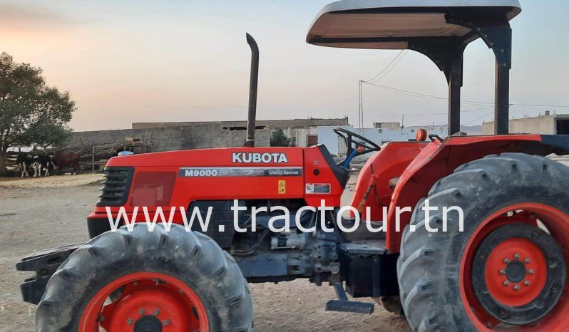 À vendre Tracteur Kubota M9000 (2009) complet