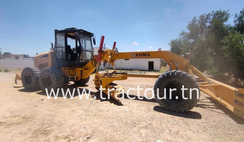 À vendre Niveleuse – Grader XGMA XG3200C complet